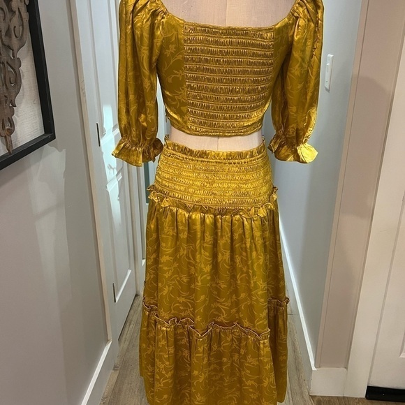 Ina Gold Satin Finish Crop Top and Tiered Skirt Set - Picture 6 of 16